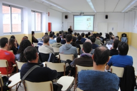 Segona trobada cicle de conferencies de TICAnoaia a alumnes del Institut Milà i Fontanals