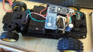 Cotxe amb Arduino (inQuiet)